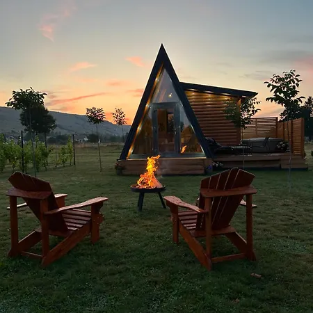 Honey Glamping With Jacuzzi Томиславград