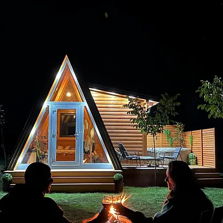 Chalet Honey Glamping With Jacuzzi *