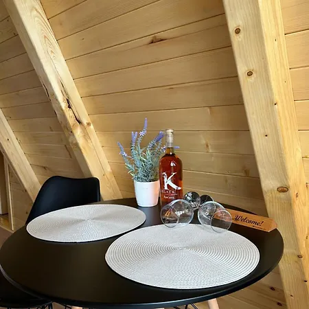 Honey Glamping With Jacuzzi *