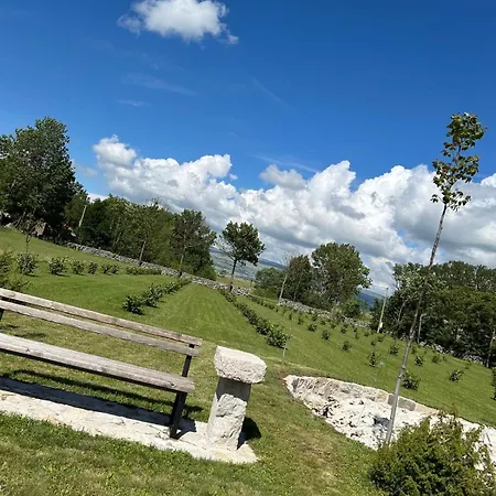 Honey Glamping With Jacuzzi Alpehytte Tomislavgrad