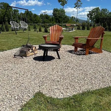 Honey Glamping With Jacuzzi *