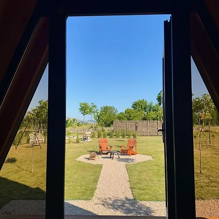 Honey Glamping With Jacuzzi Chalet *